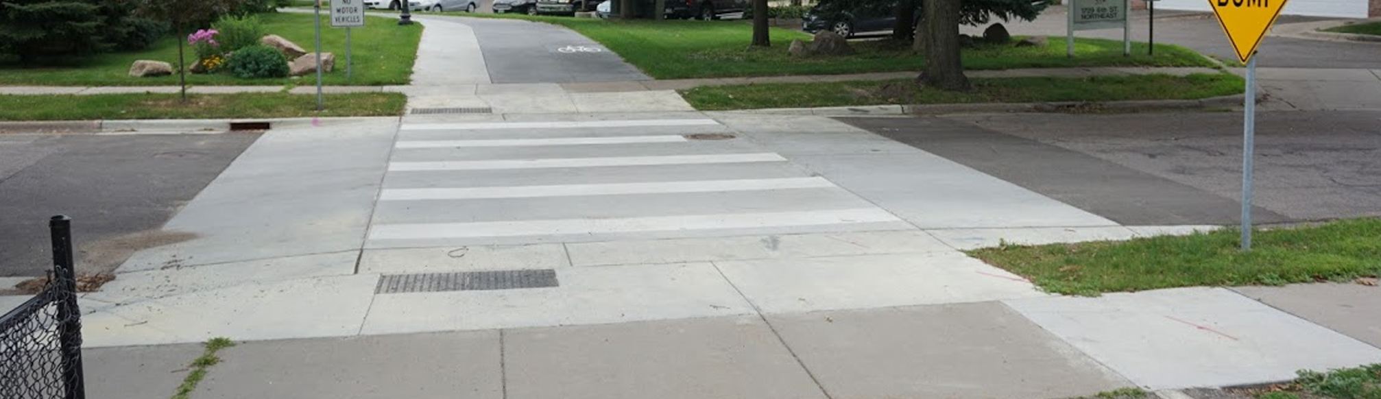 Raised pedestrian crossing